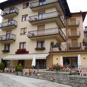 Americana 3*, Serina (Lombardy) Italia